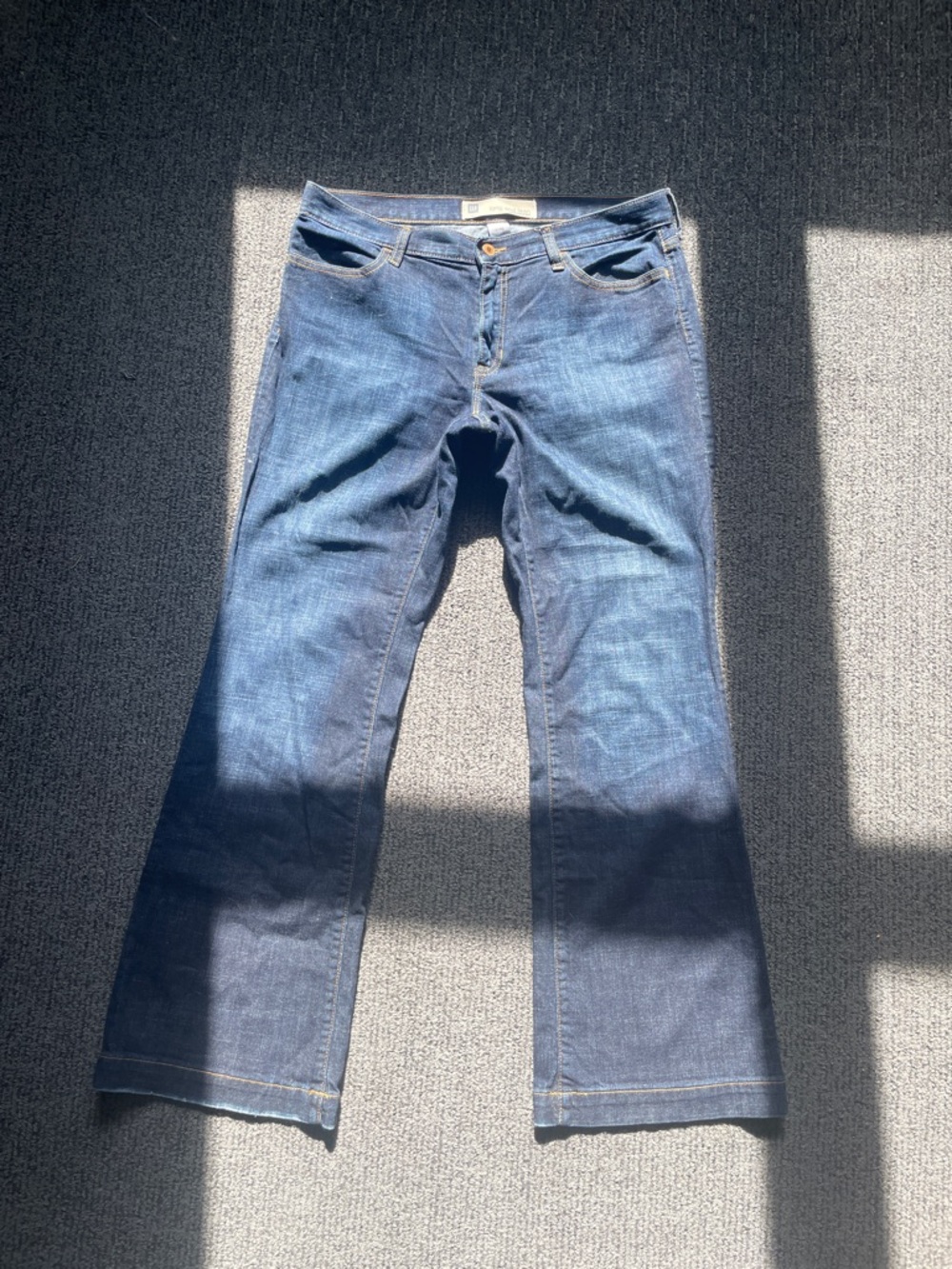 Women’s GAP Dark Blue Stretchy Flare Denim Jeans